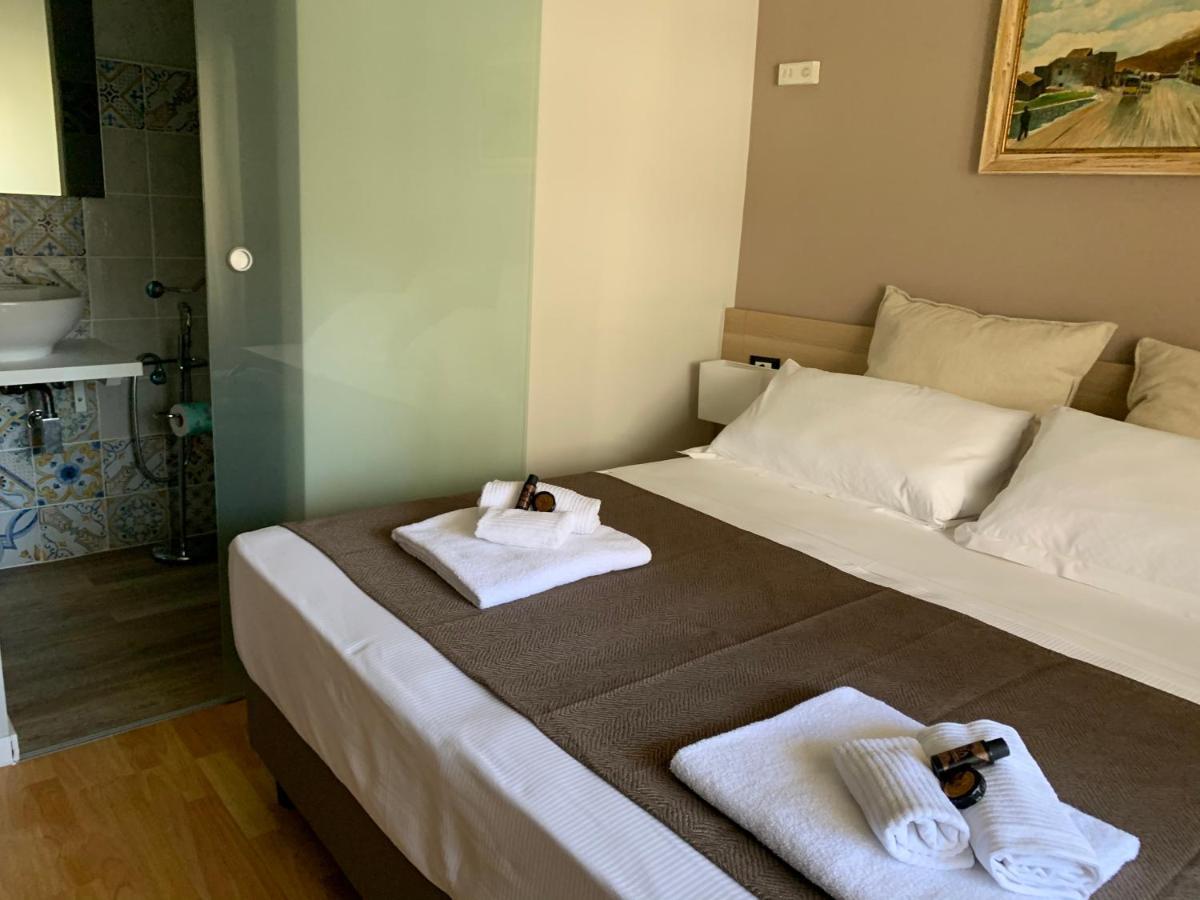 Domus Fieschi Rooms Генуя Экстерьер фото