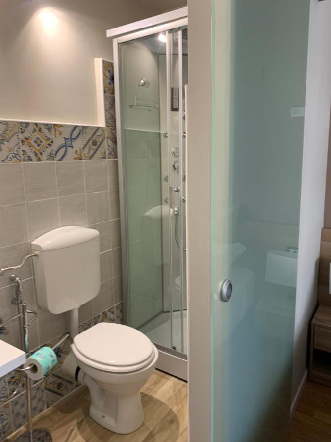 Domus Fieschi Rooms Генуя Экстерьер фото