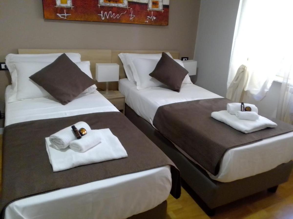 Domus Fieschi Rooms Генуя Экстерьер фото